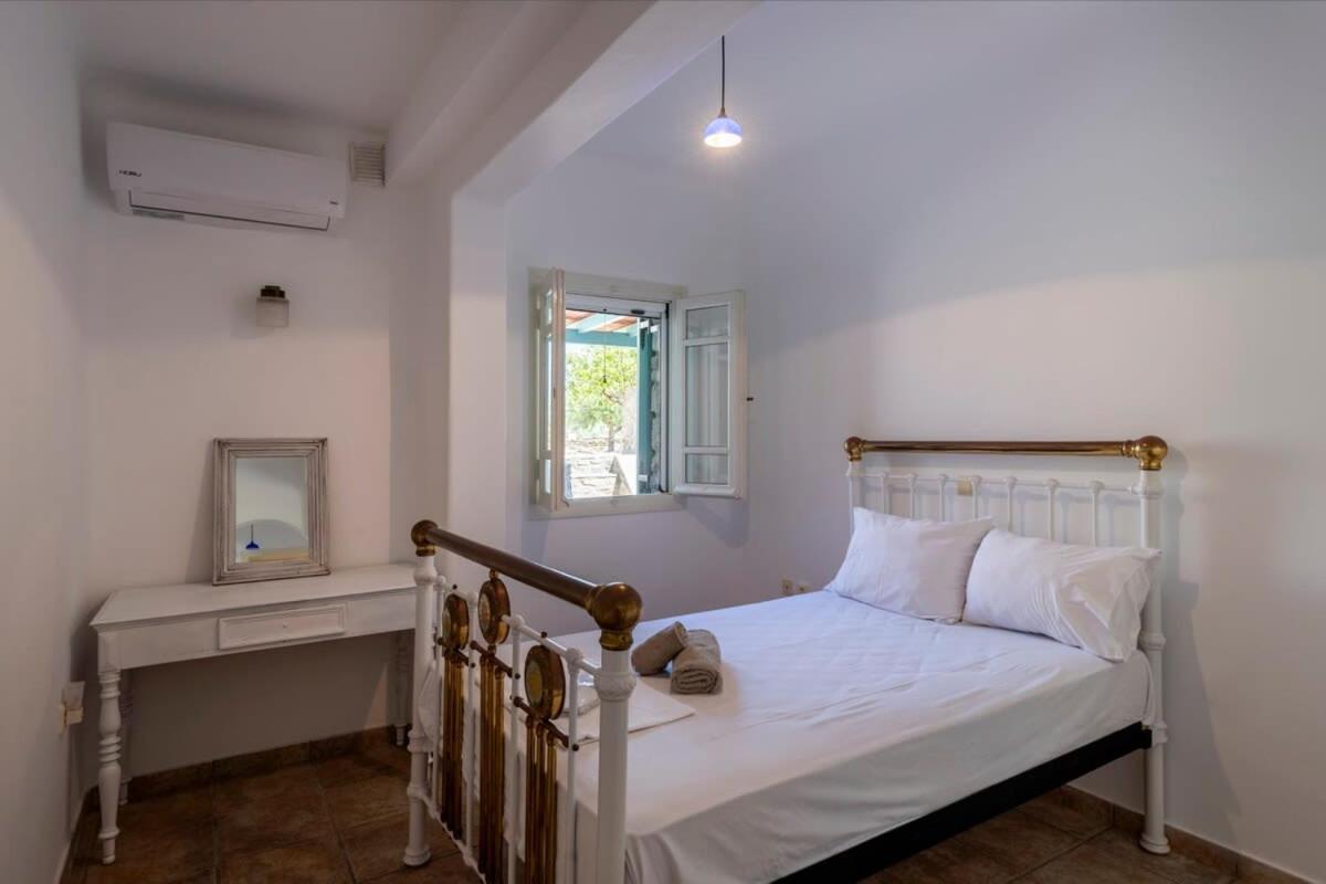 Parikia Cove Mansion Villa Екстериор снимка