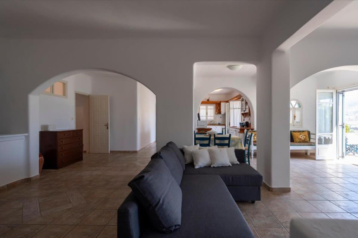 Parikia Cove Mansion Villa Екстериор снимка