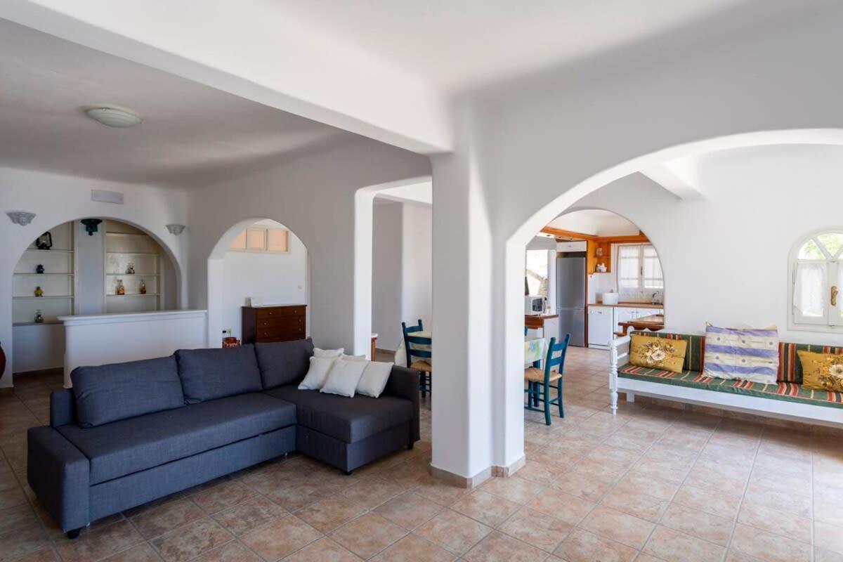 Parikia Cove Mansion Villa Екстериор снимка